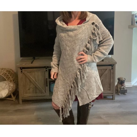 Grey Cardigan Boho Sweater Cover Up Poncho Wrap Knit Tassels Trendy Womens Top - Picture 4 of 12